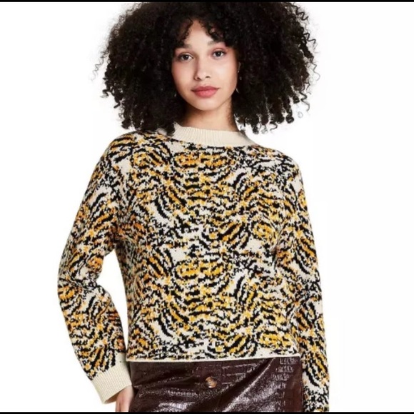 Tiger Print Crewneck Pullover Sweater 